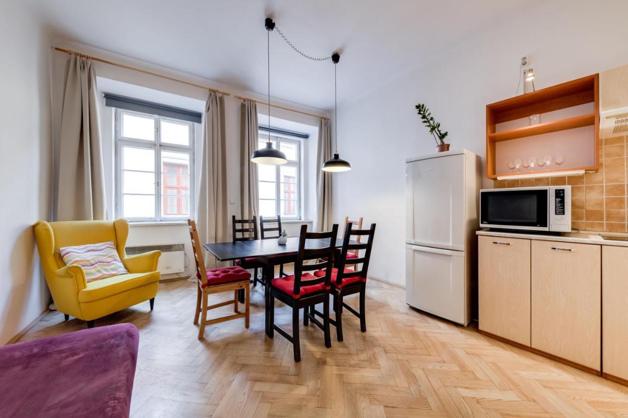 Curiosity Apartments Прага Экстерьер фото