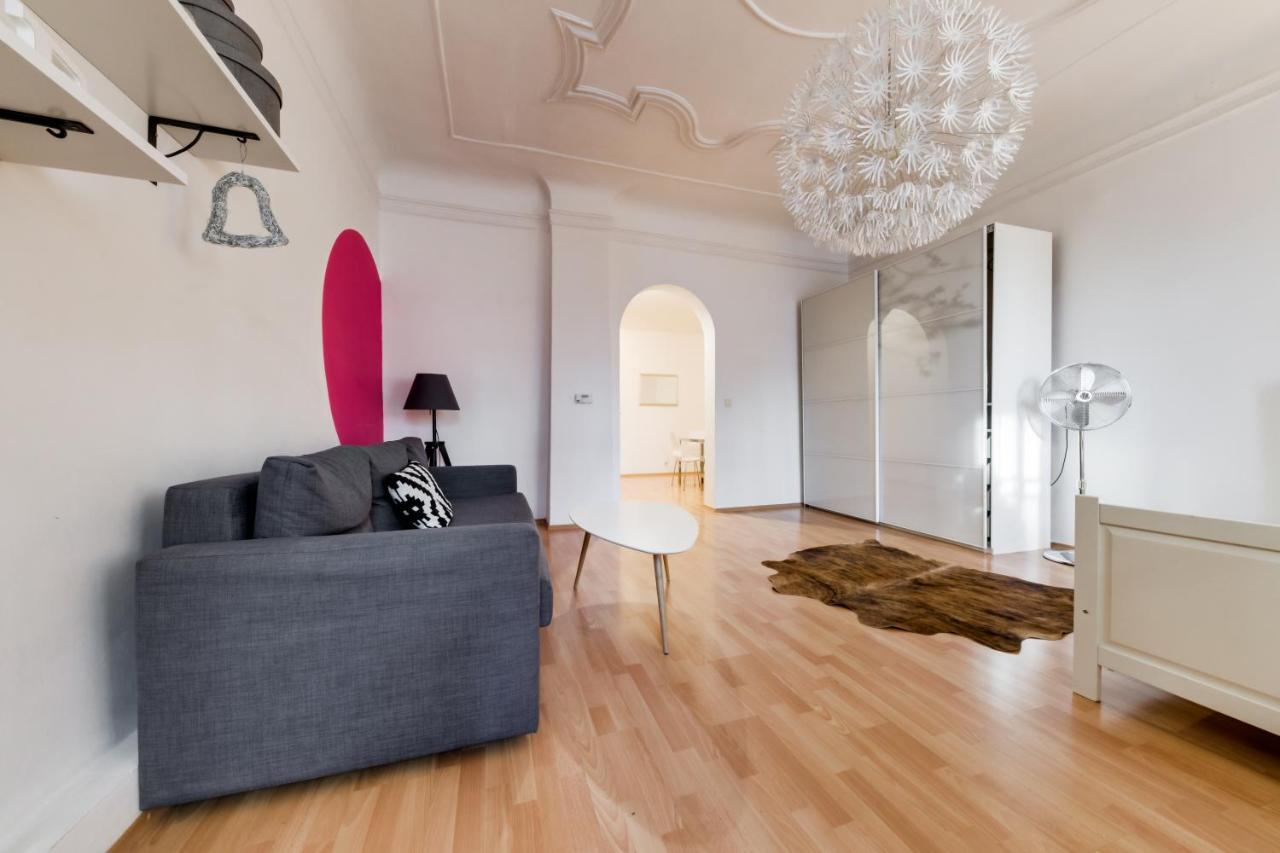 Curiosity Apartments Прага Экстерьер фото
